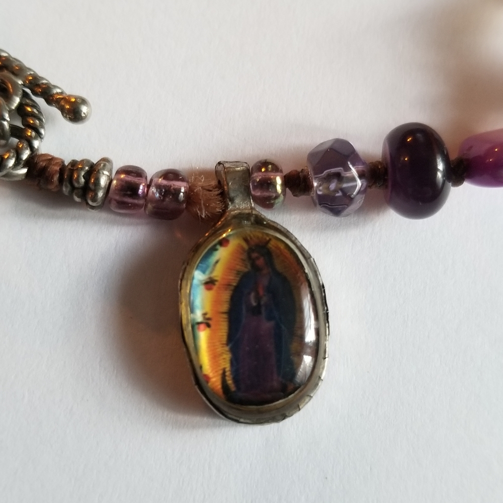 Relisted -Handmade beaded bracelet Virgin Mary religious purple flower - Picture 10 of 12